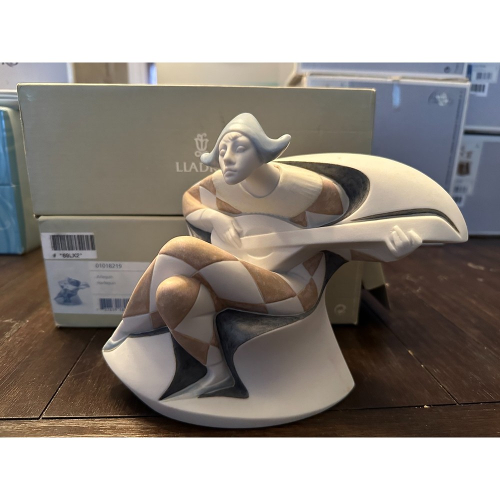Lladro Figurine Collectible "Harlequin" Retired 01018219